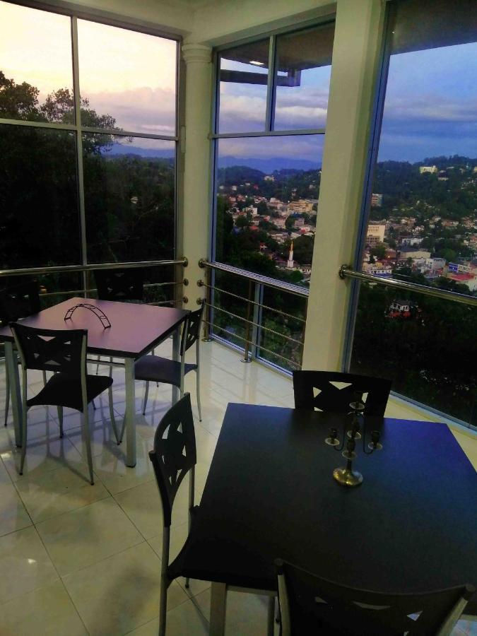 Hotel Sky Valley Kandy Exterior foto